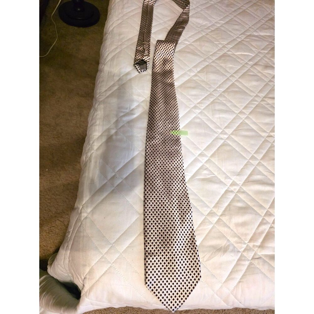 Robert Talbott Black and Silver Patterned Tie - Picture 3 of 6